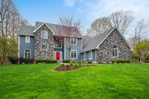 64 Stoney Brook Ln, Watertown, CT 06795
