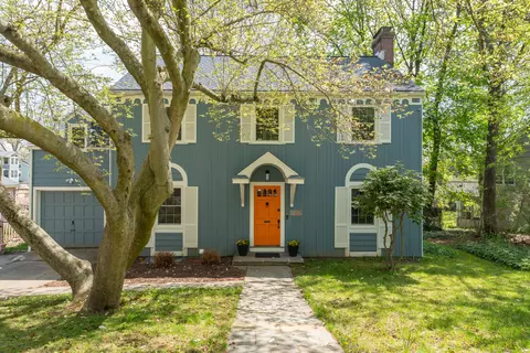 63 Woodside Ter, New Haven, CT 06515