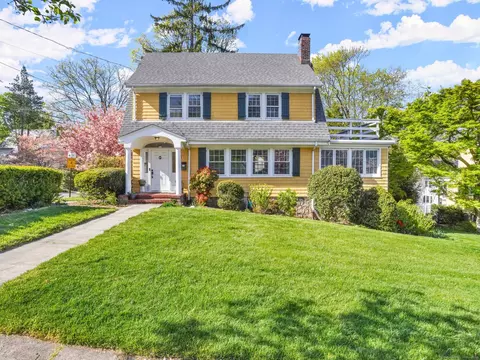 5 Howes Ave, Stamford, CT 06906