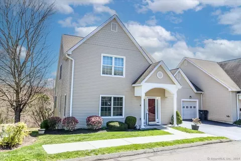 14 Heron View Rd #14, New Fairfield, CT 06812