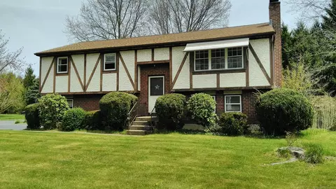 104 Winding Brook Rd, Bristol, CT 06010