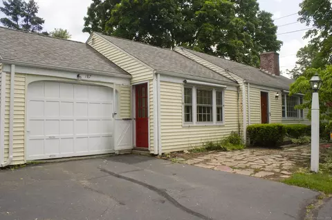 187 Hopewell Rd, Glastonbury, CT 06073