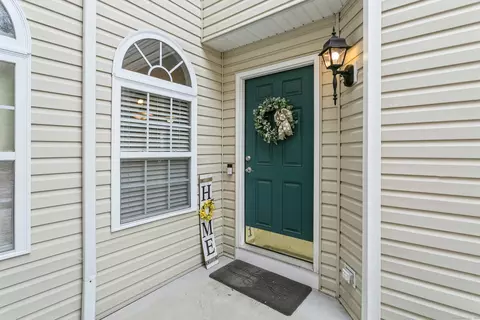 1803 Eaton Ct #1803, Danbury, CT 06811