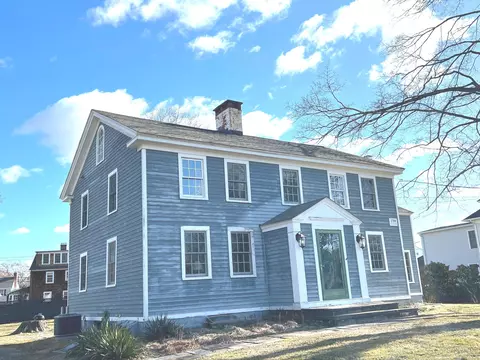 1401 Unquowa Rd, Fairfield, CT 06824