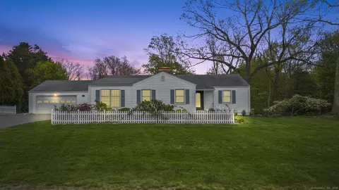 473 Ridgeview Rd, Orange, CT 06477