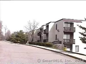 175 Mill Pond Rd #226, Hamden, CT 06514