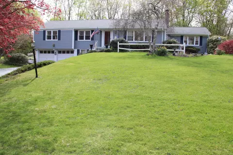 610 Avon Dr, Orange, CT 06477