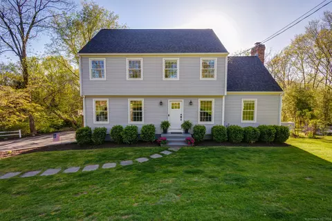 55 Chestnut Hill Rd, Killingworth, CT 06419