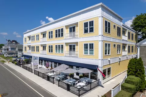 185 Main St #303, Niantic, CT 06357