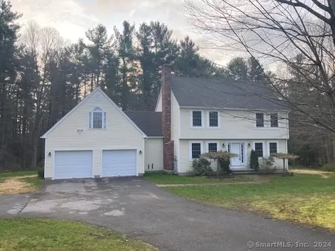 65 Beach St, Goshen, CT 06756