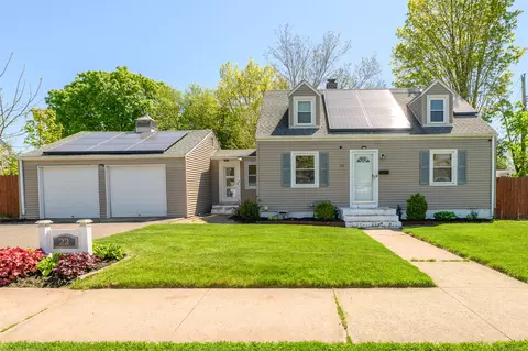 22 Rockview Rd, Hamden, CT 06514