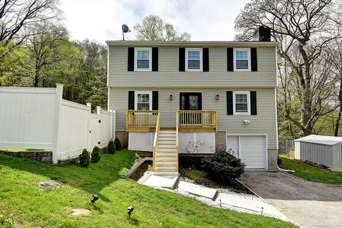 44 Dean Rd, New Milford, CT 06776