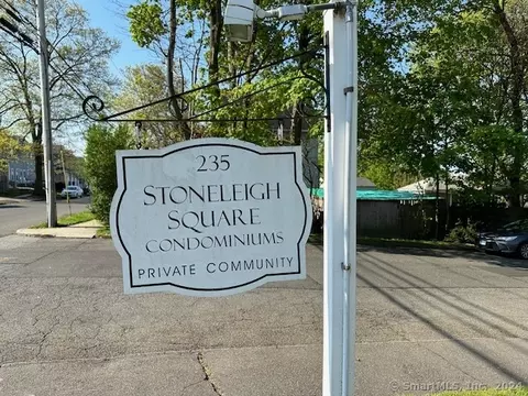 235 Henry Ave #22H, Stratford, CT 06614