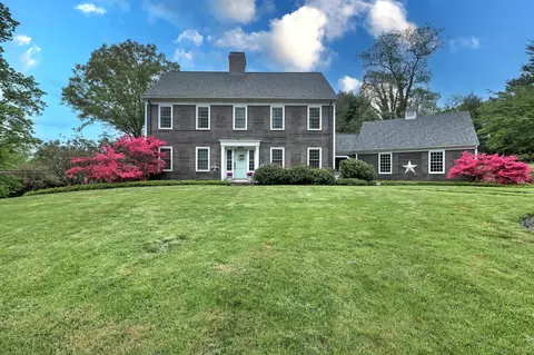 1 Windsor Rd, North Haven, CT 06473