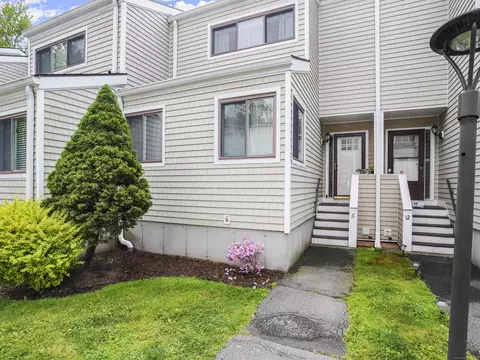1463 Black Rock Tpke #11, Fairfield, CT 06825