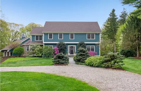 35 Sunnyview Dr, Redding, CT 06896