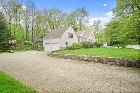 120 Rising Ridge Rd, Ridgefield, CT 06877