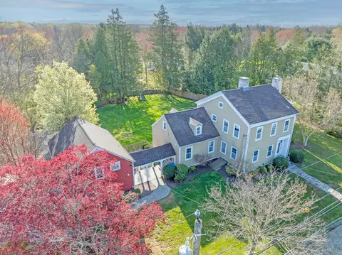 310 Cutlers Farm Rd, Monroe, CT 06468