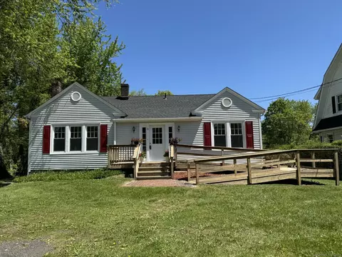 32 Park Lane Rd, New Milford, CT 06776