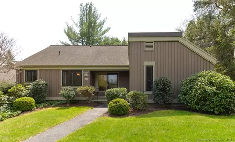 19 Heritage Cir #B, Southbury, CT 06488