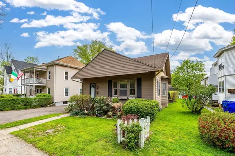 19 Blinn St, East Hartford, CT 06108