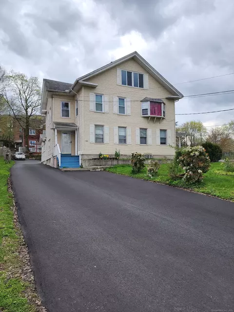 97 Liberty St, Meriden, CT 06450