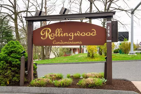 22 Rollingwood Drive 22 Dr #22 ( 13), Brookfield, CT 06804
