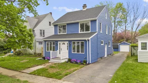 98 Roxbury Rd, New Britain, CT 06053