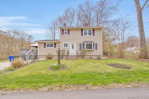 44 Birchwood Dr, Coventry, CT 06238