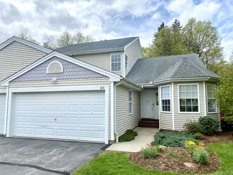 25 Deanarose Pl #25, Cheshire, CT 06410