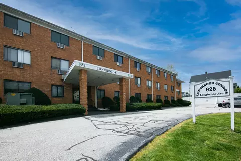 925 Longbrook Ave #315, Stratford, CT 06614