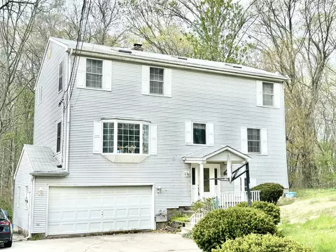 23 Oak Hill Rd, Rocky Hill, CT 06067