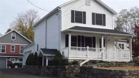 37-39 Maple Ave, Bethel, CT 06801