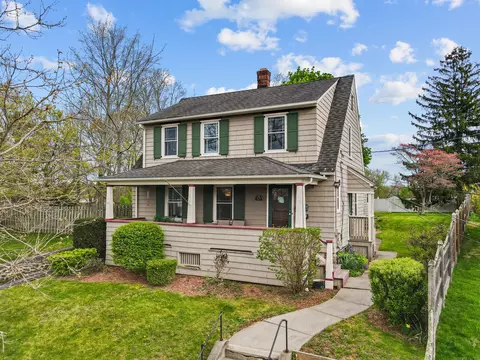 324 Curtis St, Meriden, CT 06450