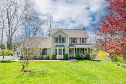 11 Grove Rd, New Milford, CT 06755