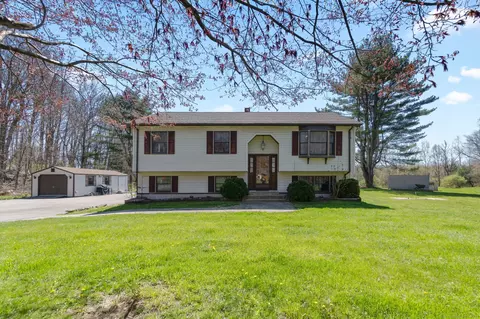 594 S Canterbury Rd, Canterbury, CT 06331