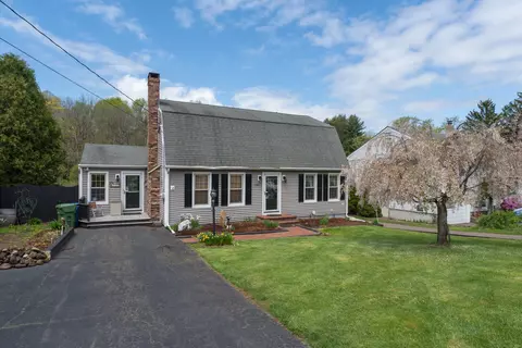 205 Swain Ave, Meriden, CT 06450