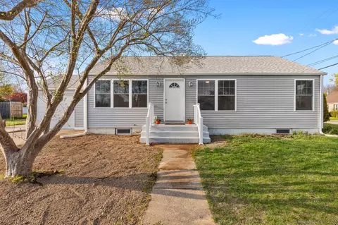 1 Hamel Ct, Waterford, CT 06385