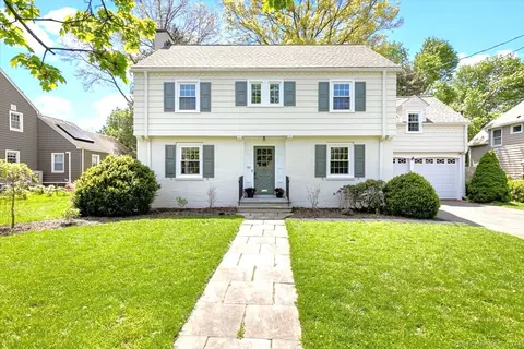 165 Santa Fe Ave, Hamden, CT 06517