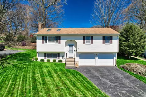 33 Medford St, Bristol, CT 06010