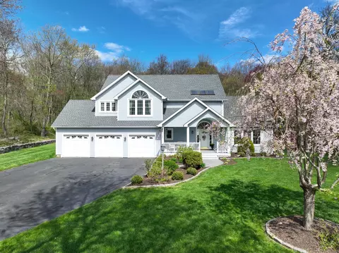 170 Valley View Rd, Thomaston, CT 06787