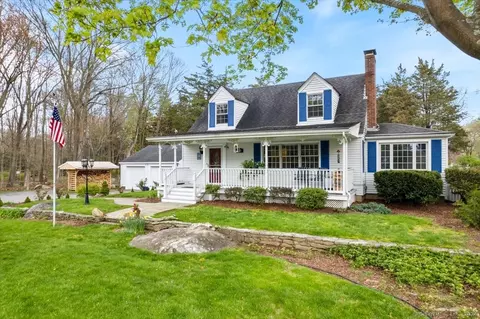 1702 Center Groton Rd, Ledyard, CT 06339