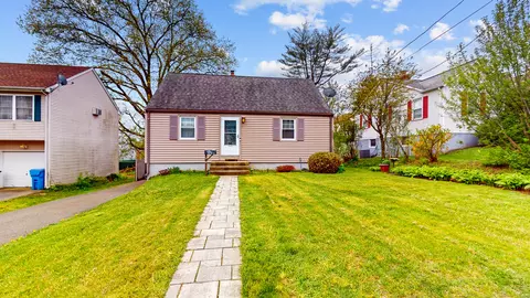 14 Brown St, New Britain, CT 06053