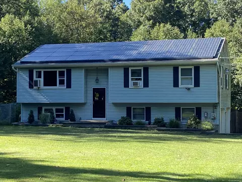282 Middletown Rd, Colchester, CT 06415