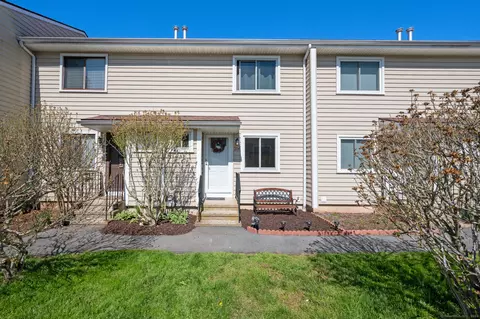 256 Monticello Dr #256, Branford, CT 06405