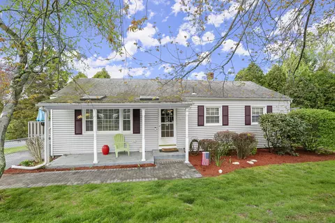 8 Easy St, Milford, CT 06460