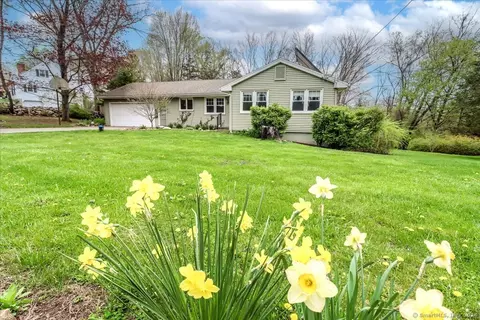 102 Long Mountain Rd, New Milford, CT 06776
