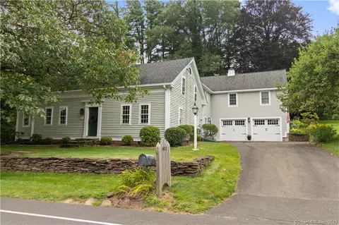 451 Simsbury Rd, Bloomfield, CT 06002
