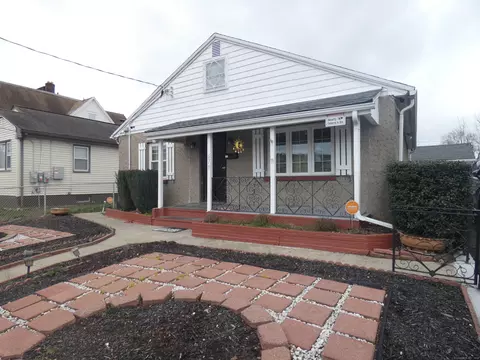 679 Park St, Bridgeport, CT 06608