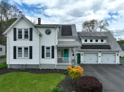 216 Hunting Hill Ave, Middletown, CT 06457